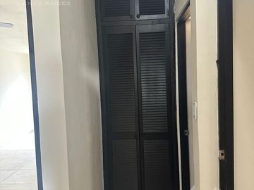 Casa en  Venta de 4 recamaras en la Col. Petrolera