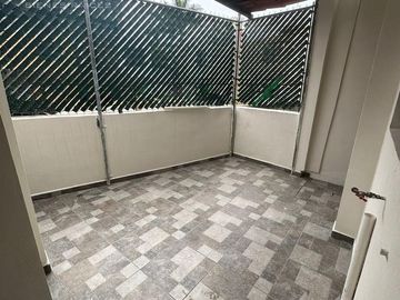 Casa en  Venta de 4 recamaras en la Col. Petrolera