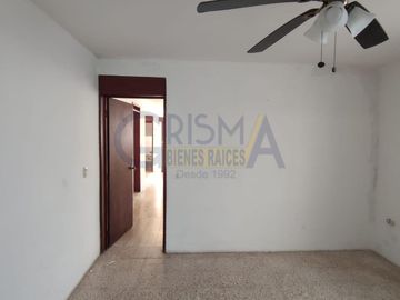 CASA EN VENTA EN JARDINES DE TUXPAN