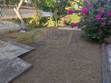 CASA EN VENTA EN JARDINES DE TUXPAN