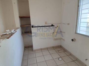 CASA EN VENTA EN JARDINES DE TUXPAN