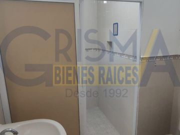 CASA EN VENTA EN JARDINES DE TUXPAN