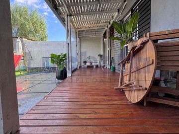 Casa en venta en Punta Lara