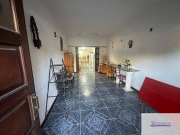 Casa en venta de 2 dormitorios c/ cochera en 9 de Julio
