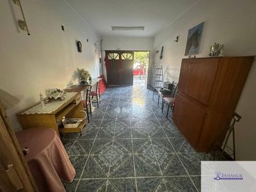 Casa en venta de 2 dormitorios c/ cochera en 9 de Julio