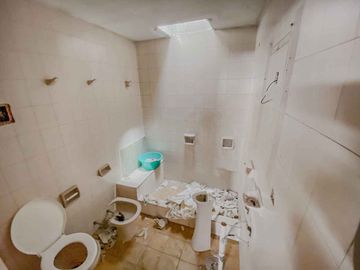 VENTA CASA 3 AMBIENTES GALPON COCHERA LOTE OLIVOS