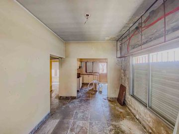 VENTA CASA 3 AMBIENTES GALPON COCHERA LOTE OLIVOS
