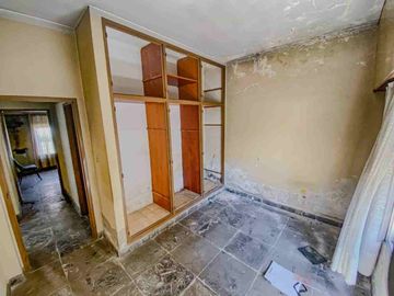 VENTA CASA 3 AMBIENTES GALPON COCHERA LOTE OLIVOS