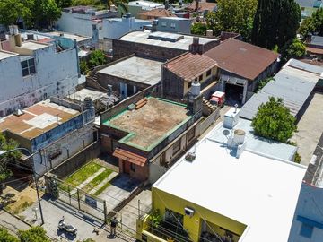 VENTA CASA 3 AMBIENTES GALPON COCHERA LOTE OLIVOS
