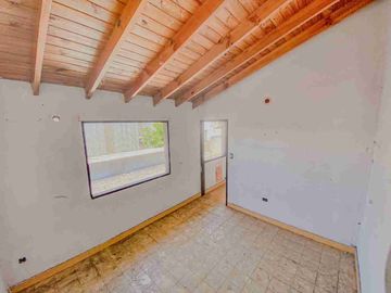 VENTA CASA 3 AMBIENTES GALPON COCHERA LOTE OLIVOS