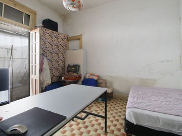 VENTA CASA A RECICLAR EN LOTE PROPIO  PATERNAL