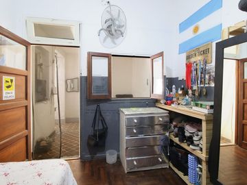 VENTA CASA A RECICLAR EN LOTE PROPIO  PATERNAL