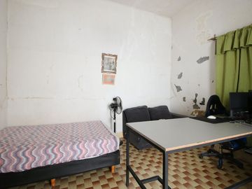 VENTA CASA A RECICLAR EN LOTE PROPIO  PATERNAL