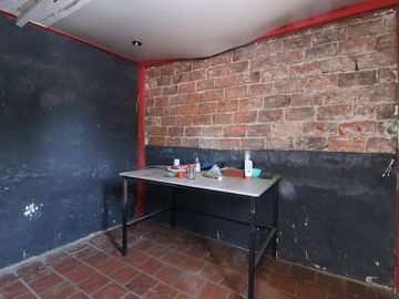 VENTA CASA A RECICLAR EN LOTE PROPIO  PATERNAL