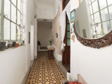 VENTA CASA A RECICLAR EN LOTE PROPIO  PATERNAL