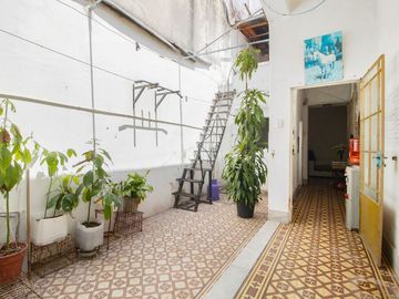 VENTA CASA A RECICLAR EN LOTE PROPIO  PATERNAL