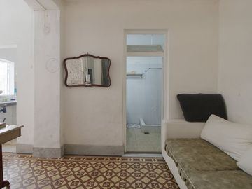 VENTA CASA A RECICLAR EN LOTE PROPIO  PATERNAL