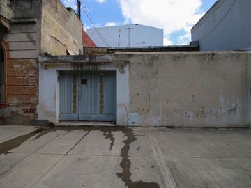 VENTA CASA A RECICLAR EN LOTE PROPIO  PATERNAL