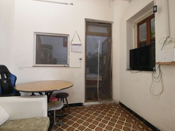 VENTA CASA A RECICLAR EN LOTE PROPIO  PATERNAL