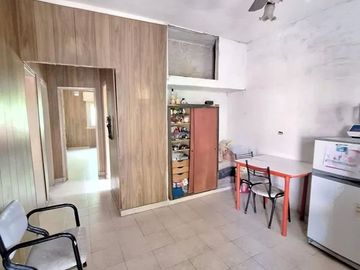 VENTA PH AL FRENTE TRES AMBIENTES CASTELAR NORTE