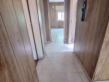 VENTA PH AL FRENTE TRES AMBIENTES CASTELAR NORTE