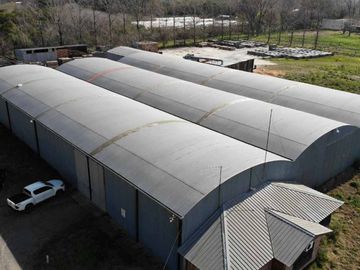 VENTA GALPONES EN MORENO SOBRE 18553 M2 TERRENO