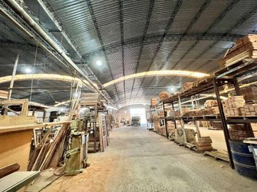 VENTA GALPONES EN MORENO SOBRE 18553 M2 TERRENO