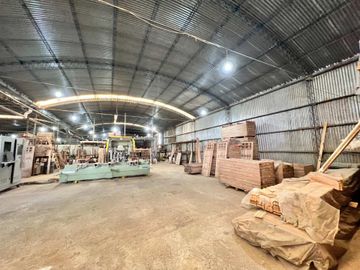 VENTA GALPONES EN MORENO SOBRE 18553 M2 TERRENO