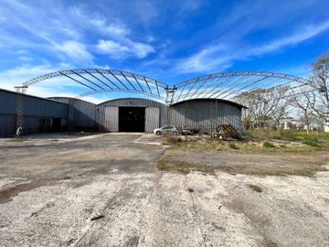 VENTA GALPONES EN MORENO SOBRE 18553 M2 TERRENO