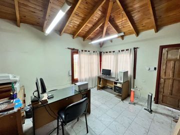 VENTA GALPONES EN MORENO SOBRE 18553 M2 TERRENO
