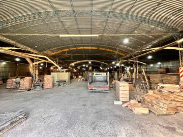 VENTA GALPONES EN MORENO SOBRE 18553 M2 TERRENO