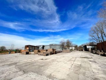VENTA GALPONES EN MORENO SOBRE 18553 M2 TERRENO