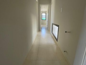 Casa en Venta - Bº La Quebrada - Lujan