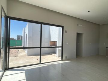 Casa en Venta - Bº La Quebrada - Lujan