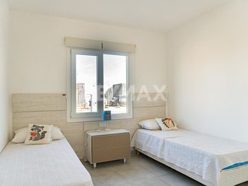 VENTA CASAS 2 DORM. LA FALDA, CIPOLLETTI