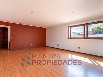 Se vende casa de 6 D+4B+ 1Dy 1 B de servicio en J. del Sur a 20.000 (Valor tasación 25.400 UF)