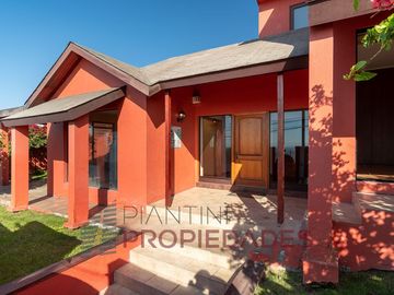 Se vende casa de 6 D+4B+ 1Dy 1 B de servicio en J. del Sur a 20.000 (Valor tasación 25.400 UF)