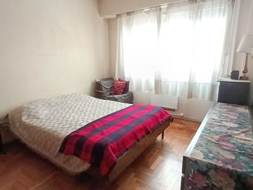 Venta Depto 4 Amb. cochera, balcon al frente y dep
