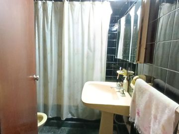 Venta Depto 4 Amb. cochera, balcon al frente y dep