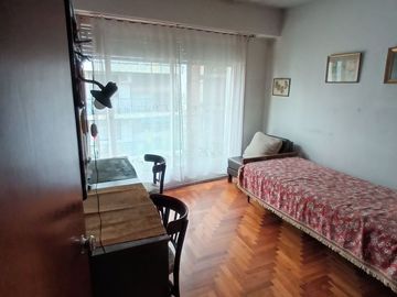 Venta Depto 4 Amb. cochera, balcon al frente y dep