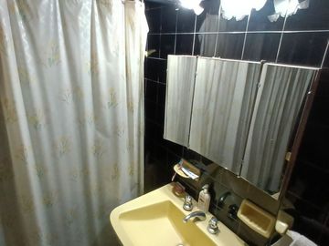 Venta Depto 4 Amb. cochera, balcon al frente y dep