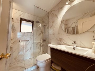 Casa en Venta en Condominio Alerce Andino / Casa Grande