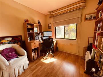 Casa en Venta en Condominio Alerce Andino / Casa Grande