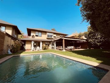 Casa en Venta en Condominio Alerce Andino / Casa Grande