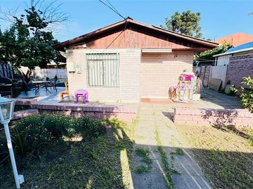 Casa en Venta en TENIENTE PIZZOLEO 256, QUILICURA