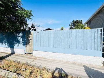 Casa en Venta en TENIENTE PIZZOLEO 256, QUILICURA