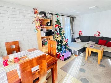 Casa en Venta en TENIENTE PIZZOLEO 256, QUILICURA