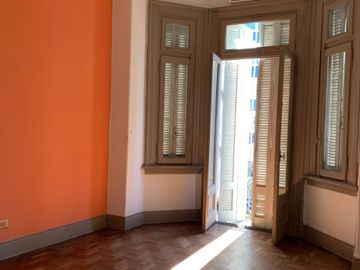 Venta departamento 4 ambientes en Montserrat