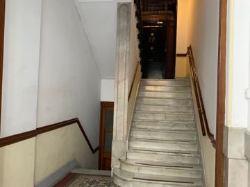 Venta departamento 4 ambientes en Montserrat