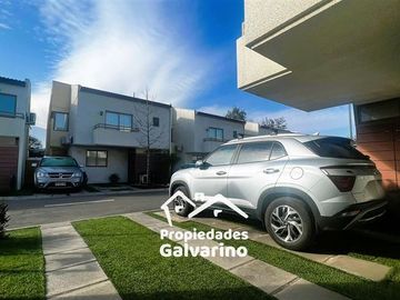 Casa en Venta en Condominio Casas de la Viña